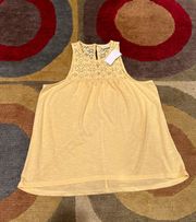 NWT  Yellow Burnout High Neck Lace Swing Loose Tank Top Size Small