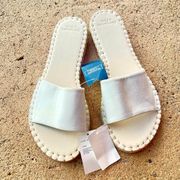 NEW Abercrombie and Fitch White Slides - size 8