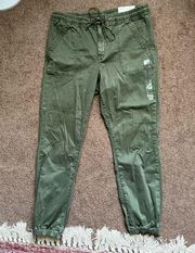 NWT American Eagle Cargo Joggers