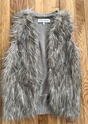 Sebby Collection Tan Faux Fur Sweater Vest sz L