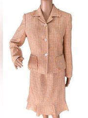 Gorgeous Le Suit Skirt textured fabric Apricot Suit Size 6 P