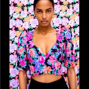 ZARA  Floral Print Puff Sleeve Crop Top Sweetheart neckline