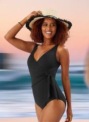 Tommy Bahama  Women's Pique Colada Black Wrap Swimsuit size 8