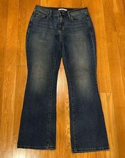 LEVI Strauss  515 bootcut jeans size 6.