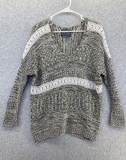 Paper Crane Women's Sweater VNeck Knit Size Medium Gray Marled White Embroidered