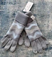 NWT! Vera Bradley Winter Chevron Blue Gray Silver Cozy Knit Tech Gloves