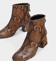 NEW BERSHKA Snakeskin print mid-heel ankle boots SZ-6.5