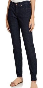 ✨Eileen Fisher Dark Rinse Skinny Jean✨