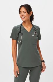 Bonsai Scrubs Set