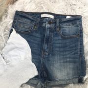 5-Pocket Button Front Denim Shorts - SZ Small