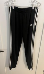 Trackpants