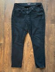 DENIZEN LEVI’S Curvy Skinny, plus size 14M black jeans