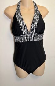 Venus New women's swimsuit. brand. Size 10$35