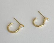 Gold Dainty Hoop Pearl Earrings