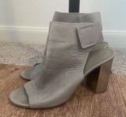 Vince Faye Open Peep Toe Women’s Gray Silver Blocked Heel Booties  Size 8