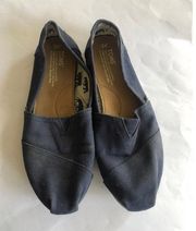 Toms  Canvas Slip-on flat shoes Size 9