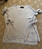 Mustard Seed light gray open split sleeve sweater with side bow ties S