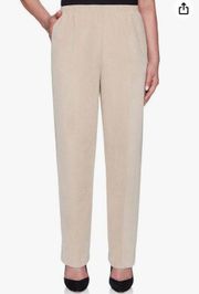 Alfred Dunner Women's Classic Corduroy Pull-on Short Length Pant