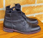 JOHN FLUEVOG MODVOGS
MIKAELA
MODERN CHUKKA BOOT SIZE 10