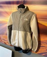 The North Face Womens  Fleece Jacket White White Small