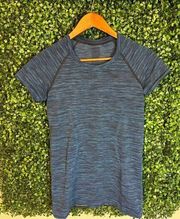 Lululemon Blue and Black Swiftly Tech Short Sleeve Size 6