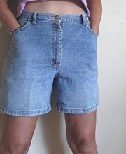 Wrangler Vintage  high rise denim shorts size 10