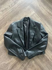 Basic Black Cropped Faux Leather Jacket