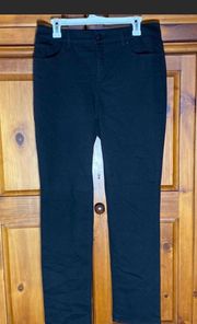 Chico’s Classic Platinum Black Jeans Slimming Size 1= 8