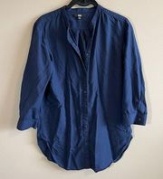 Uniqlo Women’s Blue Button Down Top Medium