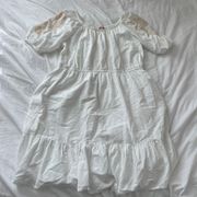 dress Size XL Condition: great Color: white  Details : - Embroderied detailing on sleeves