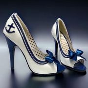 White & Blue Faux Patent Leather Sailor Anchor Pumps 5” Sz 7