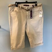 NWT Gloria Vanderbilt Women's Cream Silk Color Skimmer Capri Pants Size 14