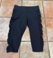 Lucy side gathered Capri leggings small