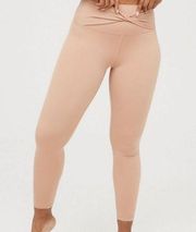 Aerie Offline by  Real Me Hi-Rise 7/8 Twist Tan Leggings (M)