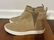 Caslon Women’s 8.5M Water Resistant Hidden Wedge Sneaker Tan Cnaidy-Lea Leather