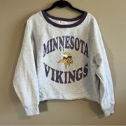 47 Women’s Gray Minnesota Vikings Football Sweatshirt Mediun