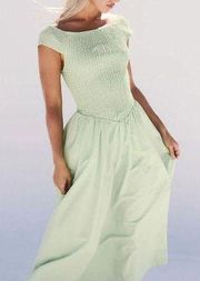 Ceci Smocked Midi - Mint - size M