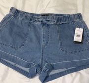 NWT!! Volcom Sunday Strut Denim Shorts Size Small