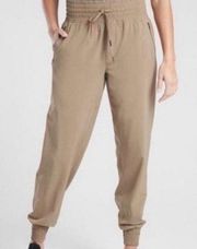 Athleta Camden Pull On Jogger Pant Brownstone Beige Lightweight