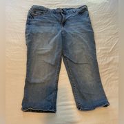 Lane Bryant Capris Denim Jeans Women's Size 20 Light Wash GUC Plus Size