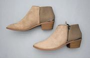 Simply Vera Vera Wang Beige Booties Gold Trim Ankle Side Zip Women’s Size 6.5