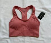 ★ NWT  Sports bra - Dusty Rose ★