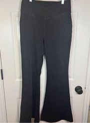 NWT Halara Cross Over Waist Bell Bottom Denim Color Washed Pant Size Large Black