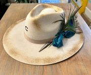 Charlie 1 Horse Cowgirl Hat Size Large With Feathers