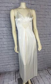 American Vintage Val Mode Ivory Nylon long nightgown size medium