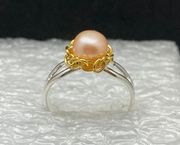 Cream pearl bead ring with gold chain - size 6