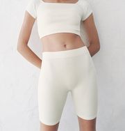 Beige Limitless Ribbed Cycling Shorts - size small