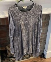 𝅺kori Grey Washed Braided Tunic size small excellent condition