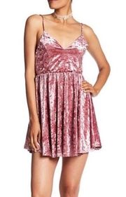 NWT Romeo & Juliet Couture Pink Crushed Velvet Dress