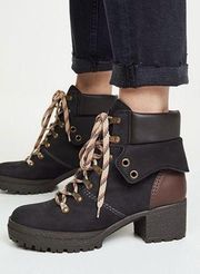 NWB See by Chloe Eileen Mid Heel 40mm Boots
Leather Nero